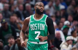385734