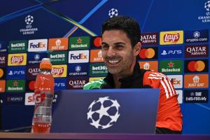 218958