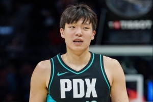 548977