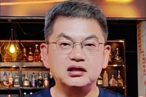634338